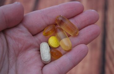 Djeluju li zapravo vitamini za povećanje grudi? Kako povećati grudi s vitaminima?